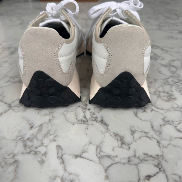 New Balance 327 White, Beige & Black Retro Running Sneakers - Picture 3 of 6
